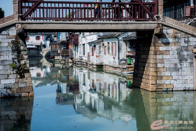 壁葬好还是墓地好游戏画面